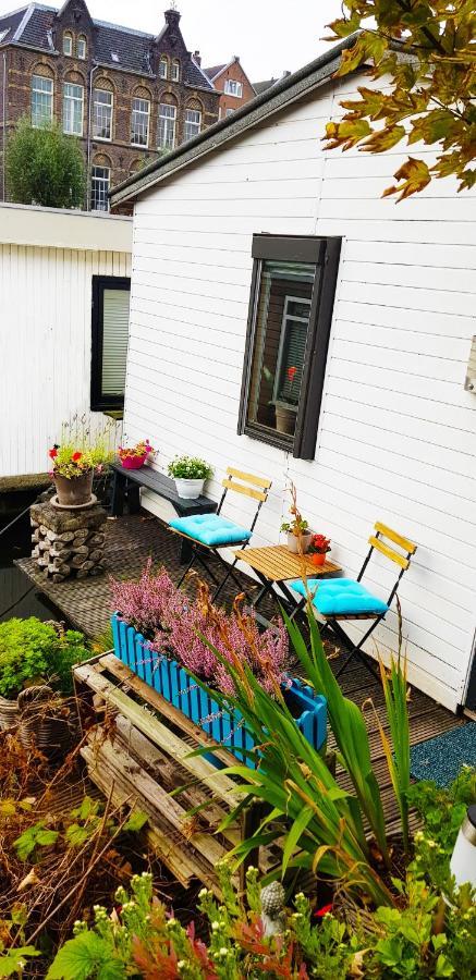 Romantic quiet studio on the canal Amsterdam Extérieur photo